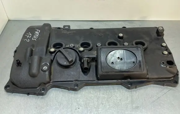 Toyota Prius (XW50) Rocker cam cover 
