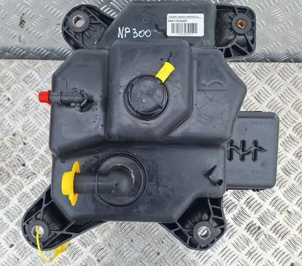 Nissan Navara D23 AdBlue liquid reservoir S25165087 204115JU2C