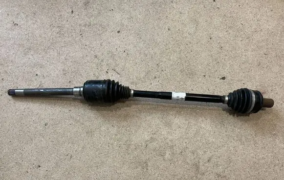 Mercedes-Benz GLE W167 Front driveshaft A1673308601