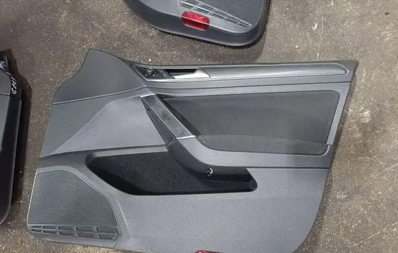 Volkswagen Golf VII Front door card panel trim