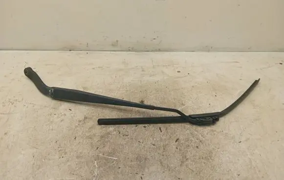 Opel Antara Front wiper blade arm