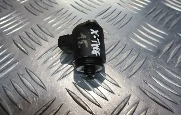 Jaguar X-Type Fuel pressure sensor 