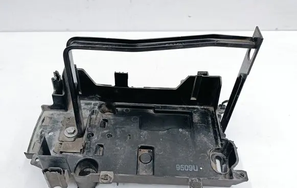 Buick Encore I Battery box tray 42334926