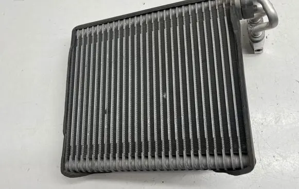 Nissan Qashqai Air conditioning (A/C) radiator (interior) 922001HP0C HFC134A 52378490