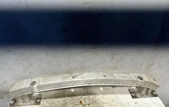 Opel Insignia A Rear bumper cross member 12772411