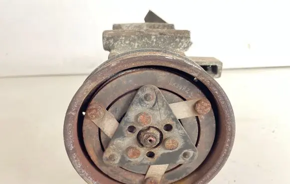 Nissan Micra Air conditioning (A/C) compressor (pump)