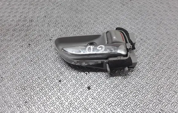 Subaru B9 Tribeca Rear door interior handle