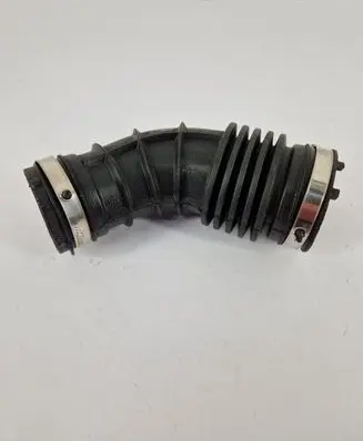 Nissan X-Trail T32 Intercooler hose/pipe 165758920R