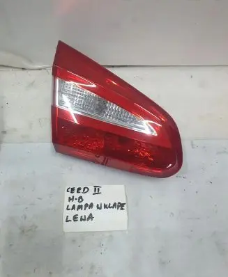 KIA Ceed Tailgate rear/tail lights 92403-a2200