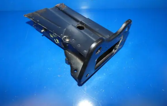 Mercedes-Benz ML W164 Front bumper shock/impact absorber 