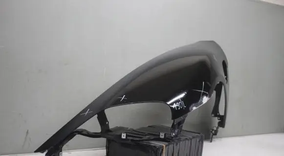 Porsche Taycan 9J1 Fender