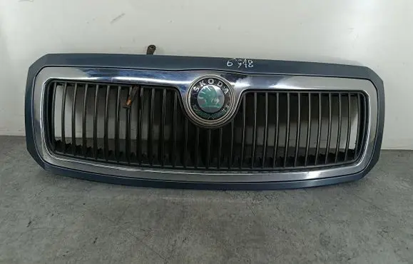 Skoda Fabia Mk1 (6Y) Front grill 6Y0853668B