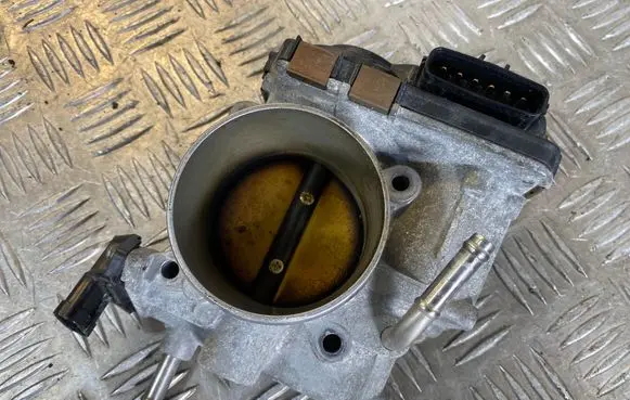 Subaru Outback Throttle valve 16112AA200 00565 6G220990