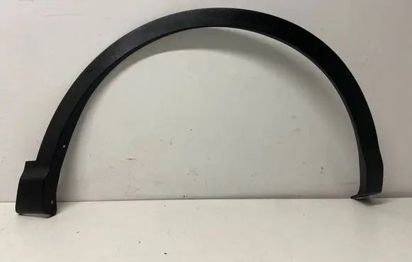 Nissan Qashqai+2 Front arch trim 38104EA0A