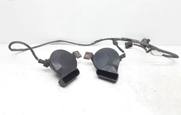 Volvo XC70 Horn signal 9178849 9178848