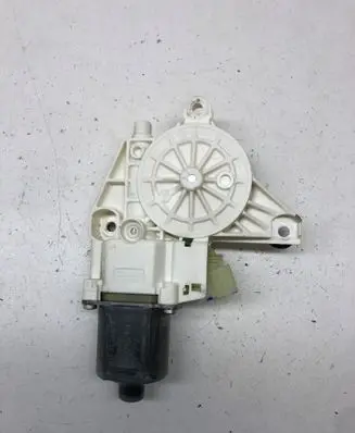 Mercedes-Benz E W212 Front door window regulator motor A2048200142 971219100