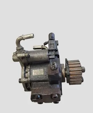 Audi A3 S3 8P Fuel injection high pressure pump 03L130755