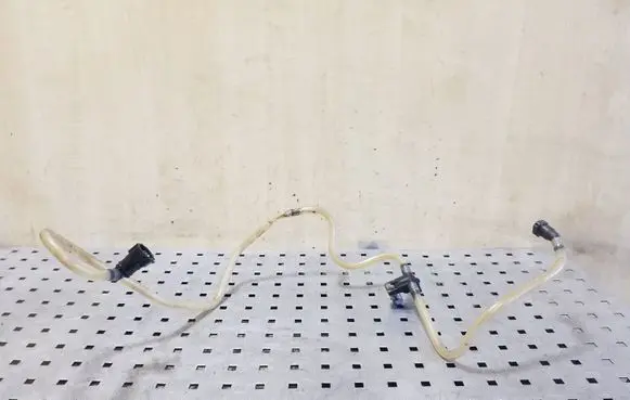 Nissan NV400 Fuel line pipe