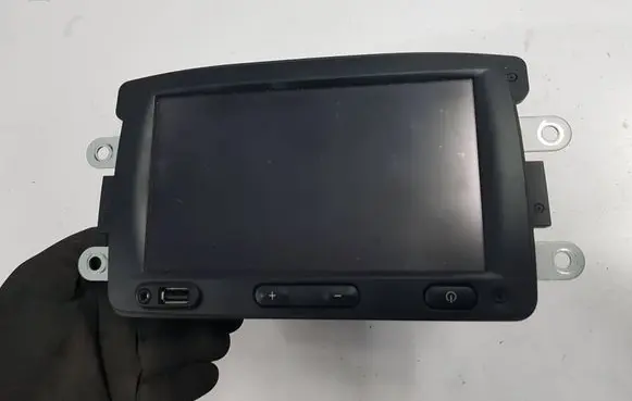 Dacia Dokker Radio/CD/DVD/GPS head unit 281152646RIAUTOPI 281152646R