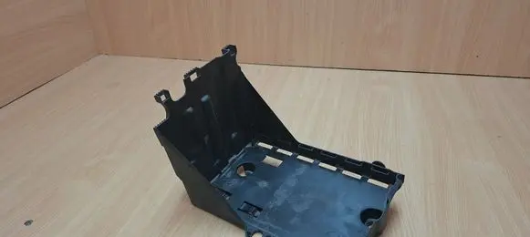 Citroen DS5 Battery box tray 9689002180