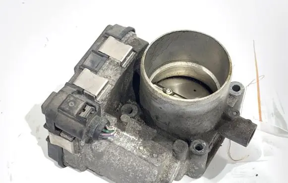 Volkswagen Golf VII Engine shut-off valve 03F133062B