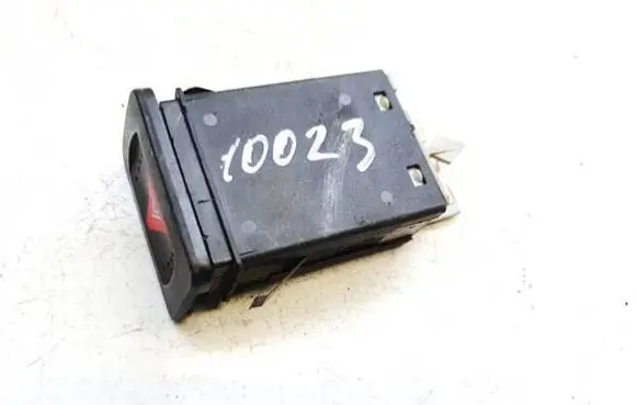 Volkswagen Golf IV Hazard light switch 1j0953235a 1j0953235b