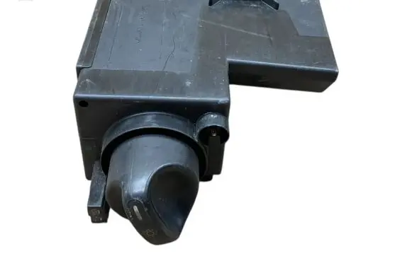 Mercedes-Benz E W124 Light switch 2105450104