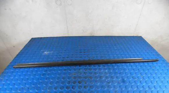 Toyota Yaris Door glass rail 