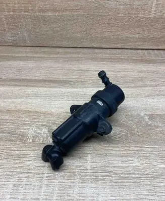 BMW 7 E65 E66 Headlight washer spray nozzle 7001949 700194908