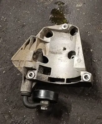 BMW X5 E53 Generator/alternator bracket 64557786708 7786708