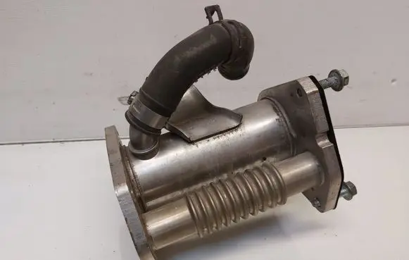 Nissan Juke I F15 EGR valve cooler 8200912059