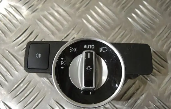 Mercedes-Benz C W204 Light switch 2129050551