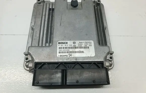 Mitsubishi Grandis Engine control unit/module 0281012535 1860A654 1039S11663