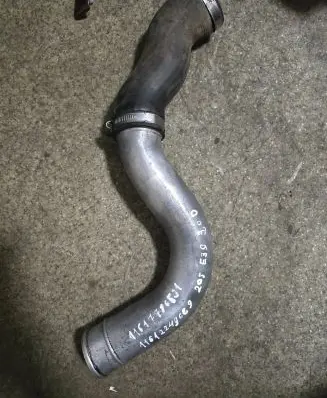 BMW 5 E39 Intercooler hose/pipe 11617786531 11612249669