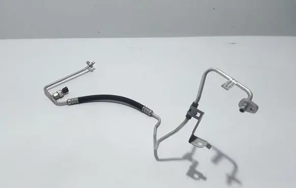 Renault Kadjar Air conditioning (A/C) pipe/hose 924403975R