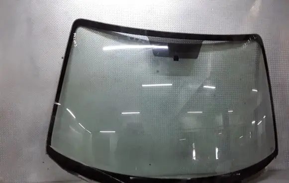 Mazda 3 I Front windscreen/windshield window 