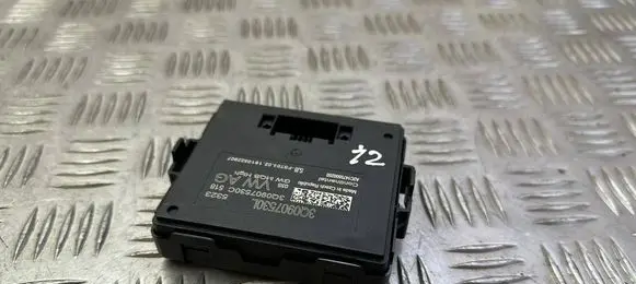 Skoda Superb B8 (3V) Gateway control module 3Q0907530L 3Q0907530C