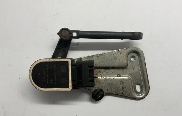 Mercedes-Benz E W211 Rear air suspension level height sensor A0045429918 1341 171114