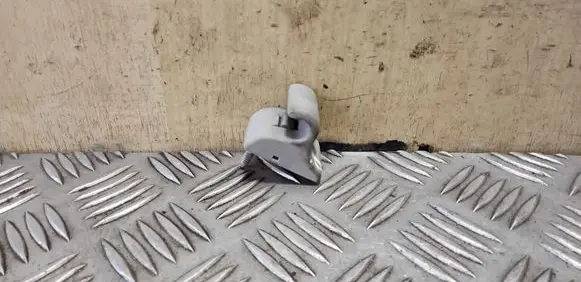 Sun visor clip/hook/bracket