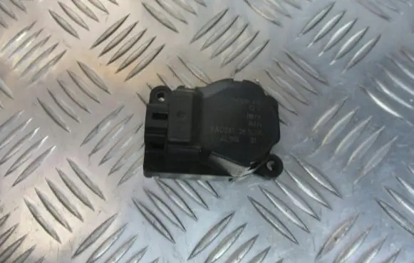 Ford Focus Central body control module 3M5H-19E616-AB