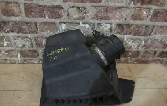 Opel Zafira C Air filter box cover 