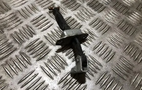 KIA Ceed Rear door check strap stopper