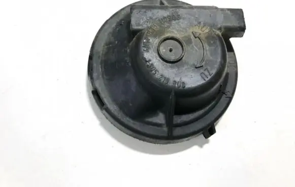 Volkswagen Polo II 86C 2F Headlight/headlamp dust cover 1305219008