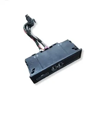 Mercedes-Benz C W205 USB socket connector A2058200526 140316 W0165