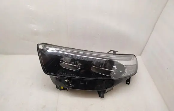 Ford Explorer VI Headlight/headlamp