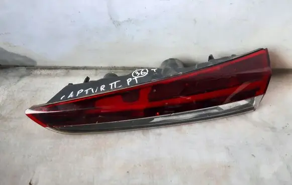 Renault Captur II Rear/tail lights 265501234R