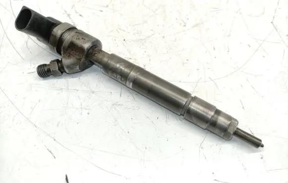 Mercedes-Benz C W203 Fuel injector A6460700787