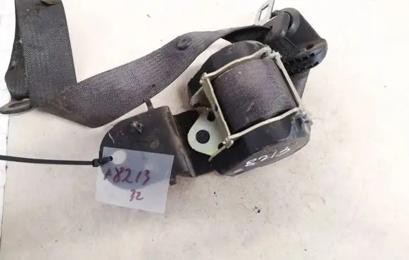Jeep Grand Cherokee (WJ) Rear seatbelt 601127400c