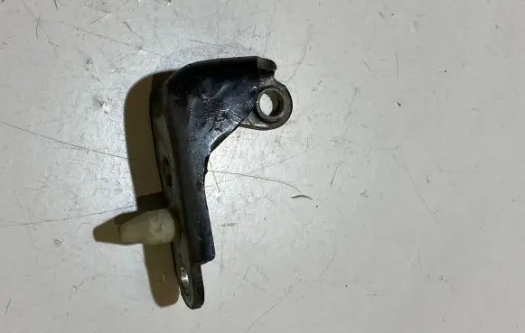 Ford Mustang VI Front door upper hinge 22800