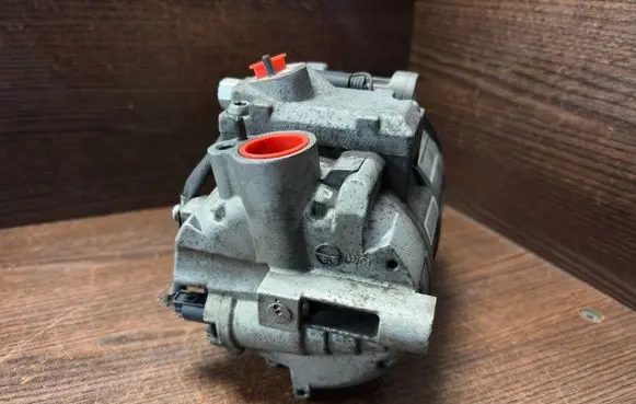 Mercedes-Benz Vito Viano W639 Air conditioning (A/C) compressor (pump) 0022307211 Z0007512E